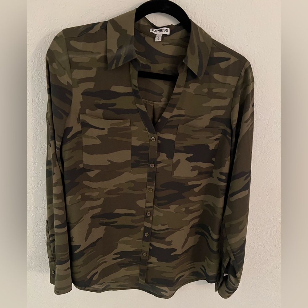 Express Camouflage Women’s Top